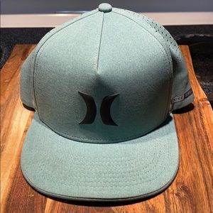 Hurley snap back Nike Dri-Fit hat